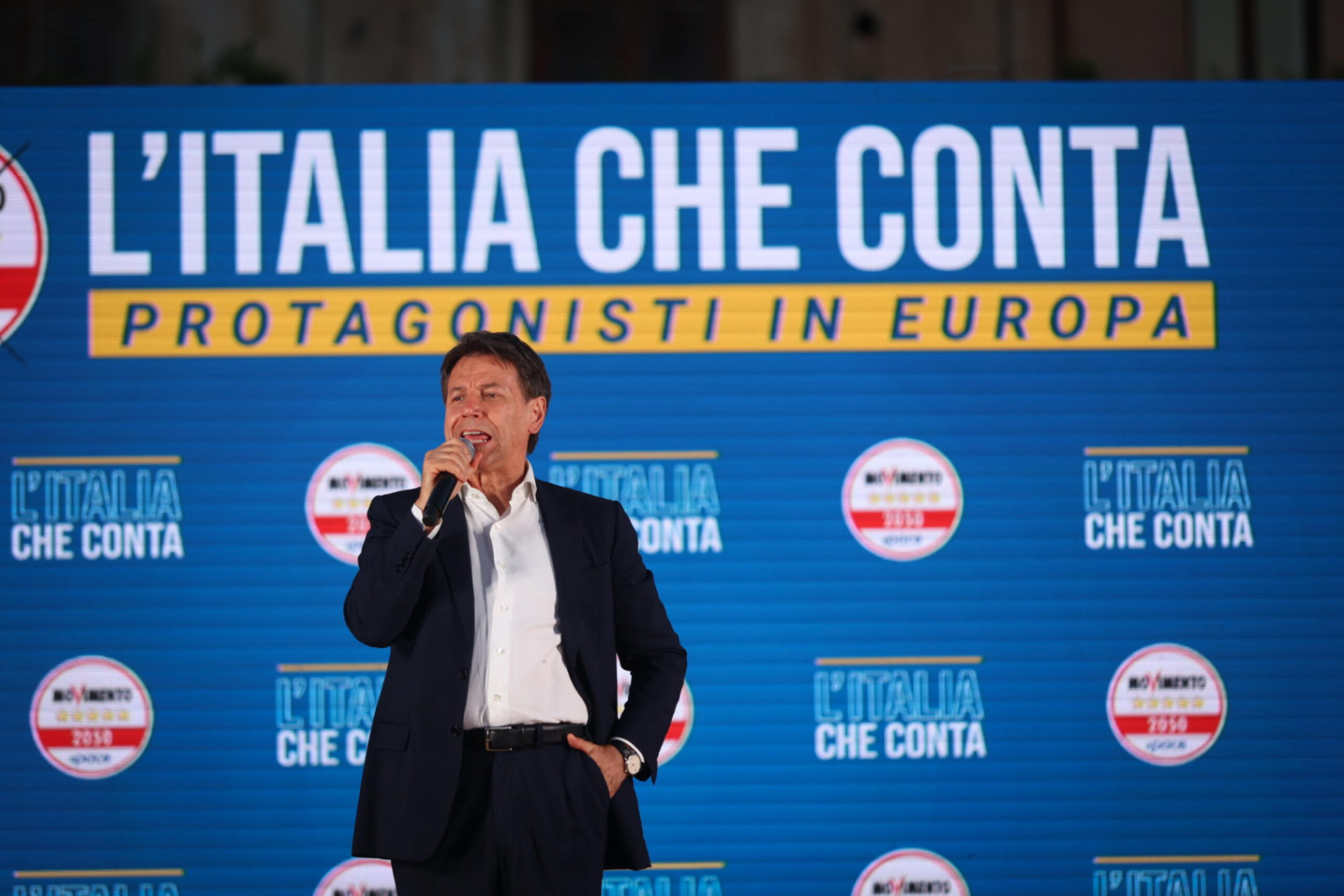 Conte, ‘votare M5s per evitare terza guerra mondiale’