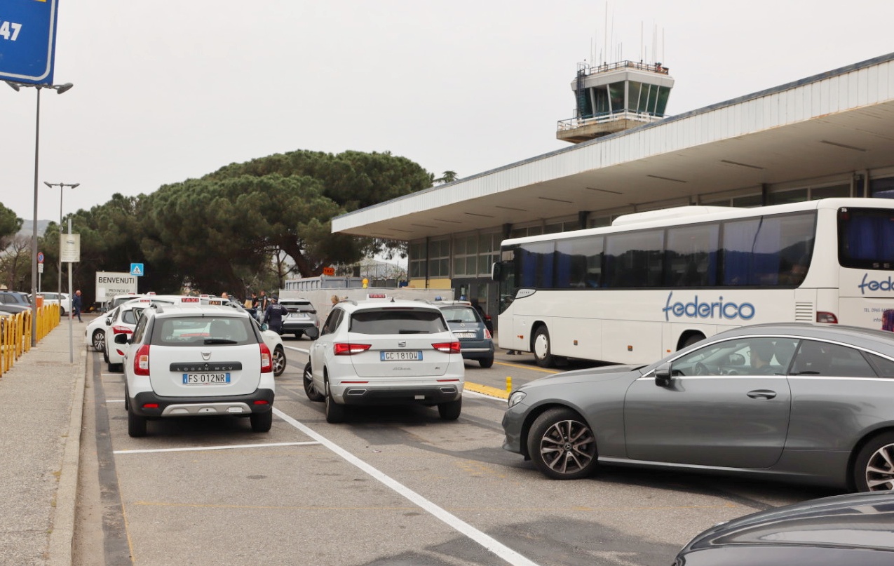 Taxi Aeroporto Stretto (7)
