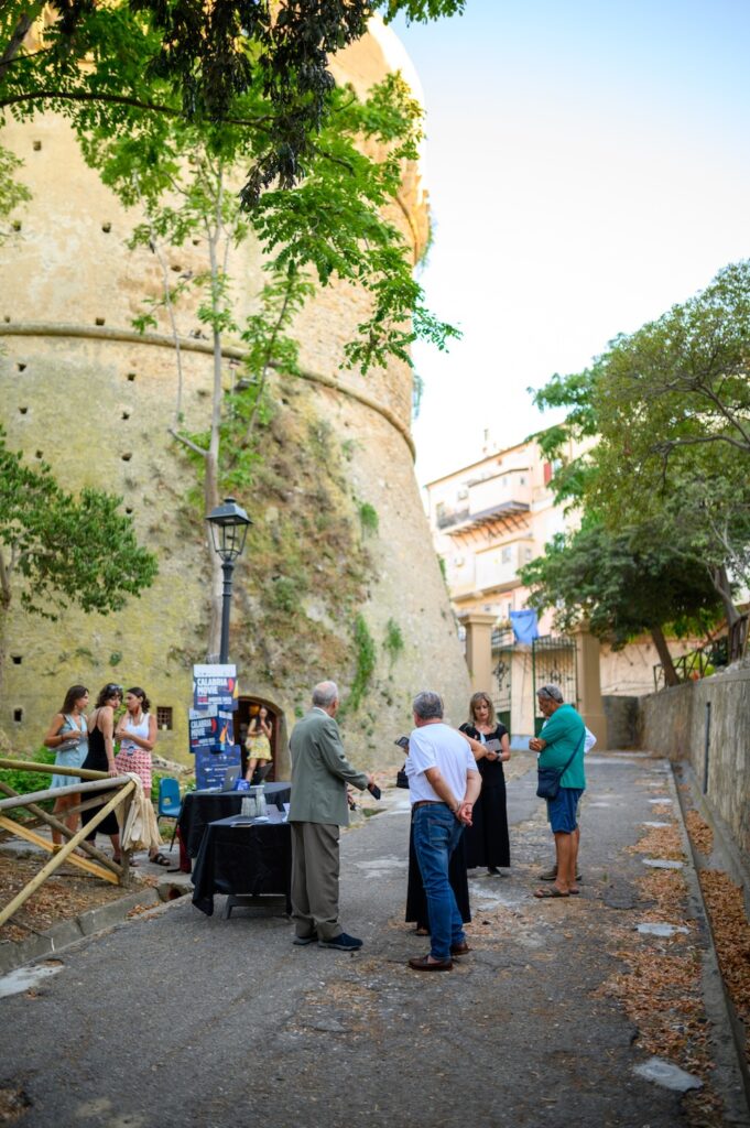 Torre aiutante Castello di Carlo V_Crotone_1