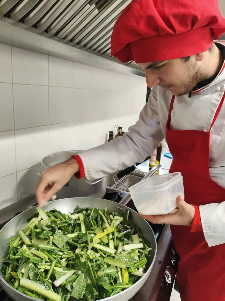 Tutti al lavoro