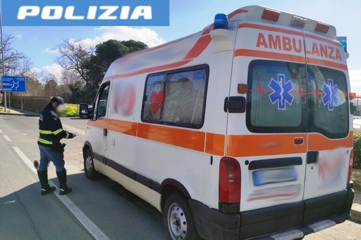 ambulanza controlli polizia