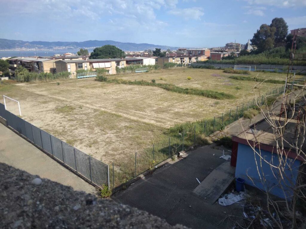 campo di calcio archi