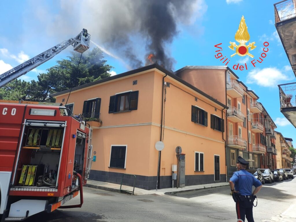 incendio pannelli fotovoltaici