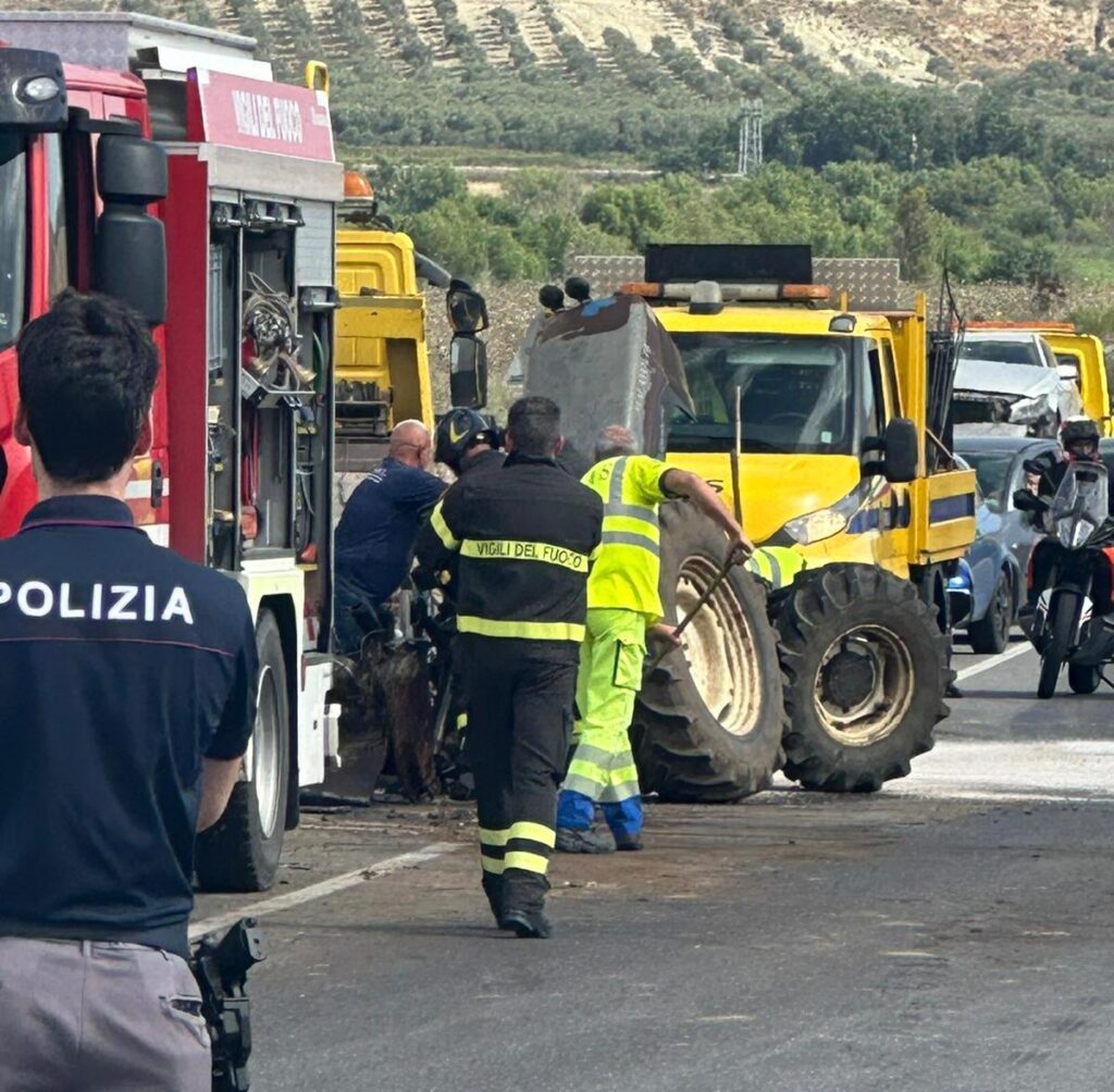 incidente e90 crotone