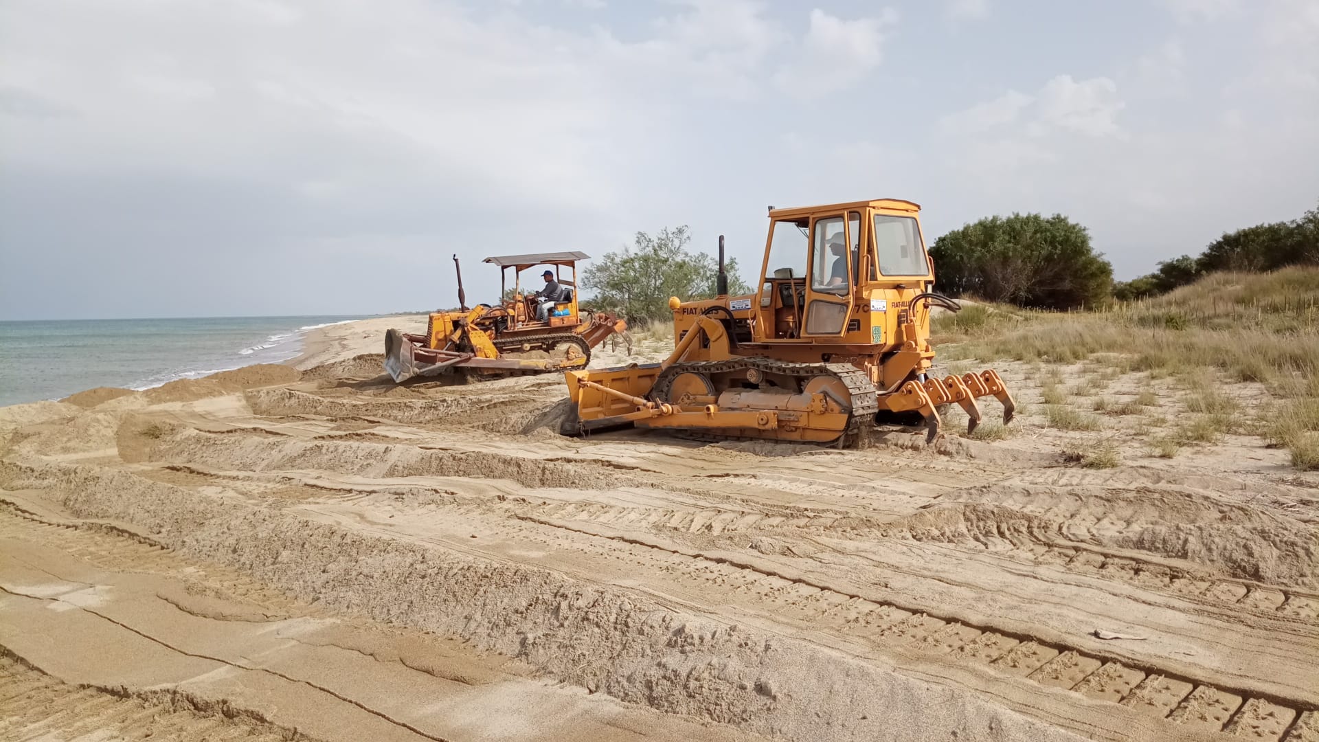 lavori spiaggia Cassano 2