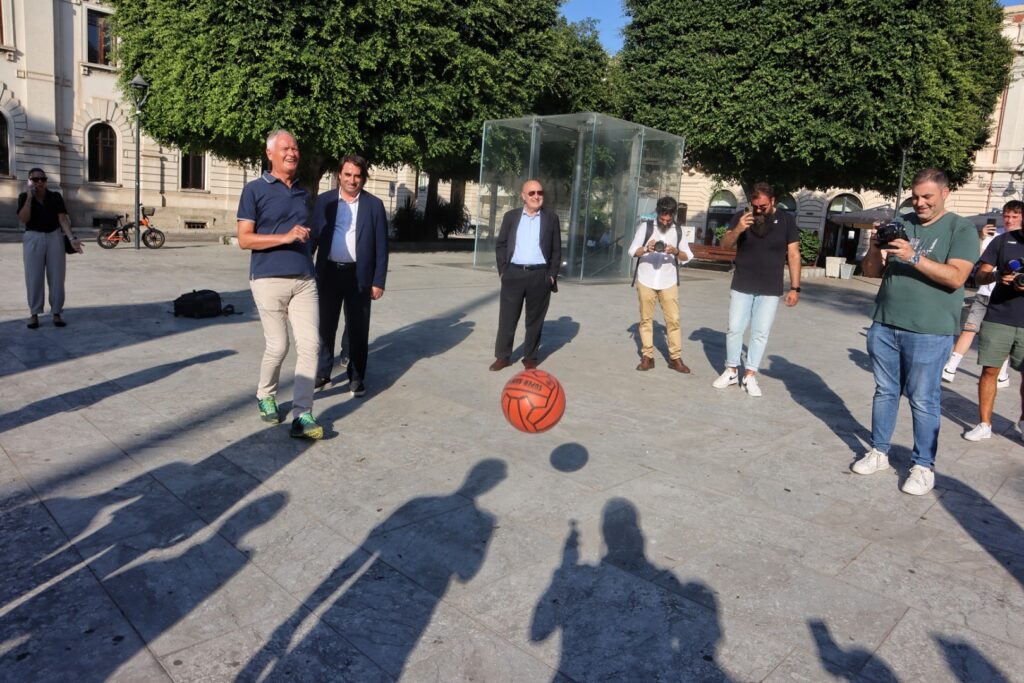 Calciomercato - l'Originale a Reggio Calabria