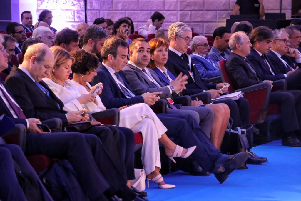 Conferenza Vertice b7 Scuola Allievi Carabinieri per g7 commercio reggio calabria