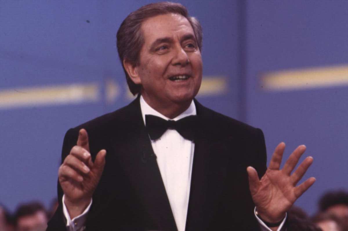 Corrado-Mantoni presentatore