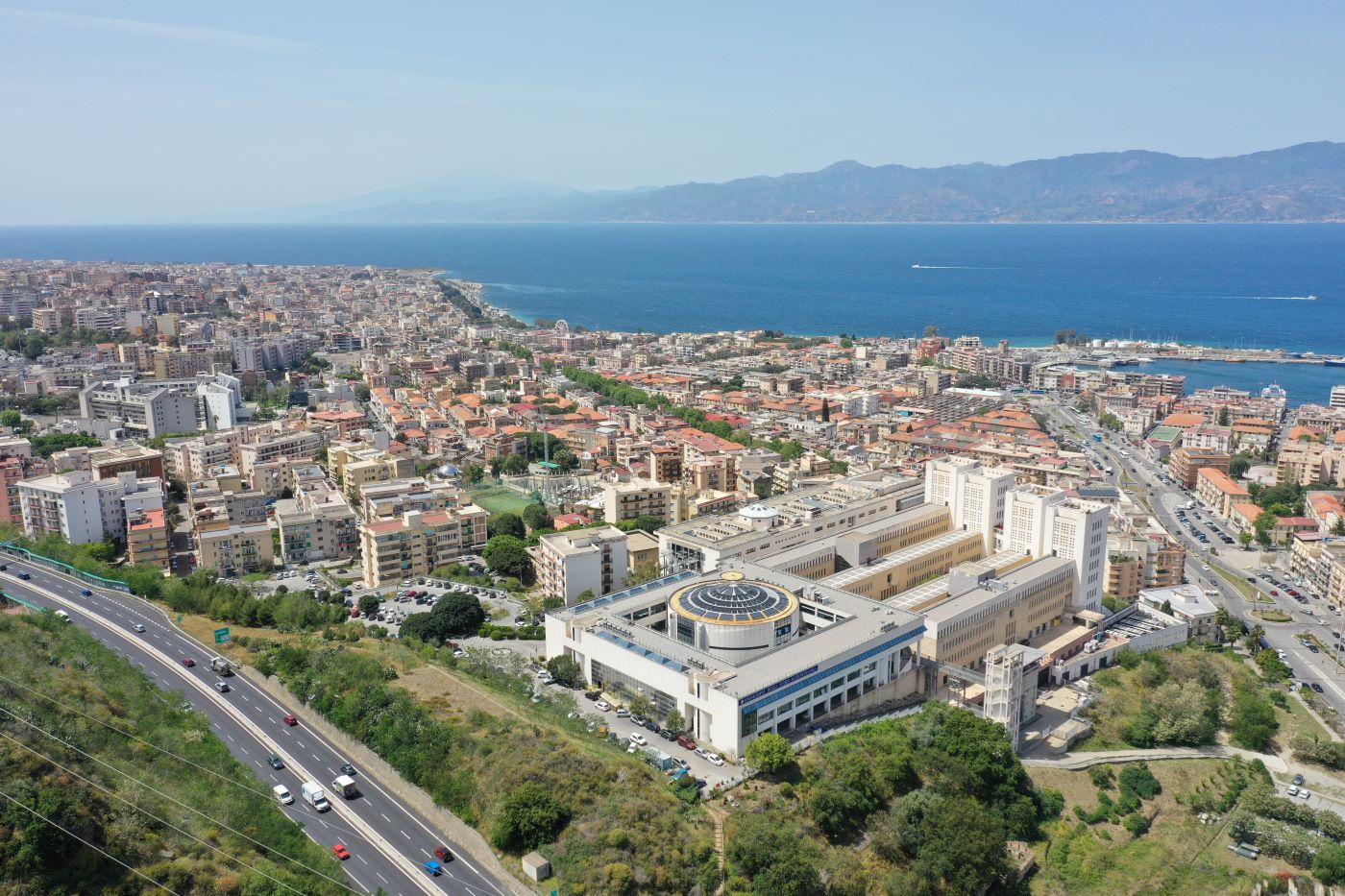 Università Mediterranea e Reggio Calabria dall’alto