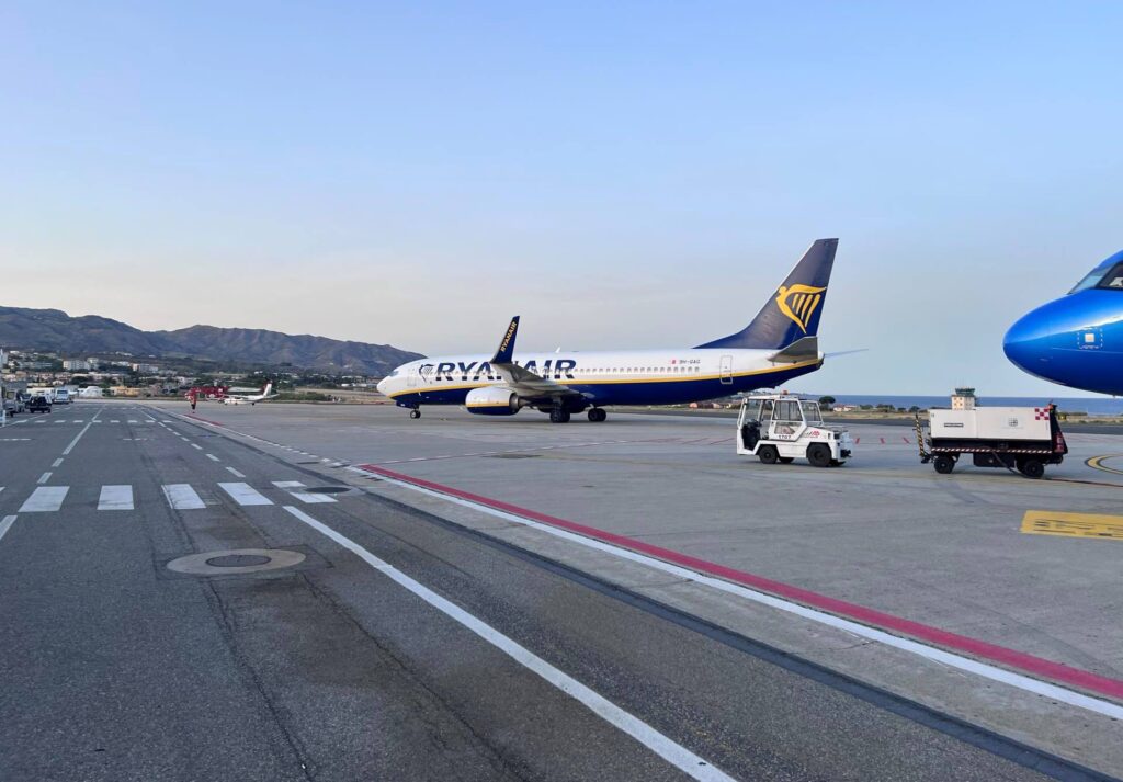 aeroporto reggio calabria giugno 2024