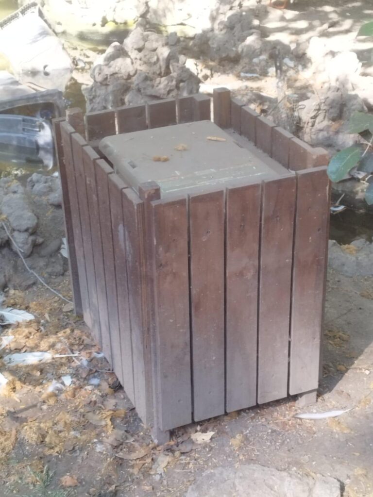 atto vandalico villa