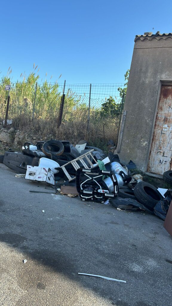 crotone piazza delle foibe