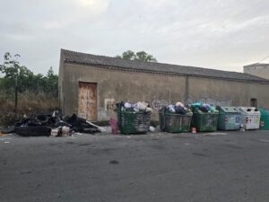 crotone piazza delle foibe