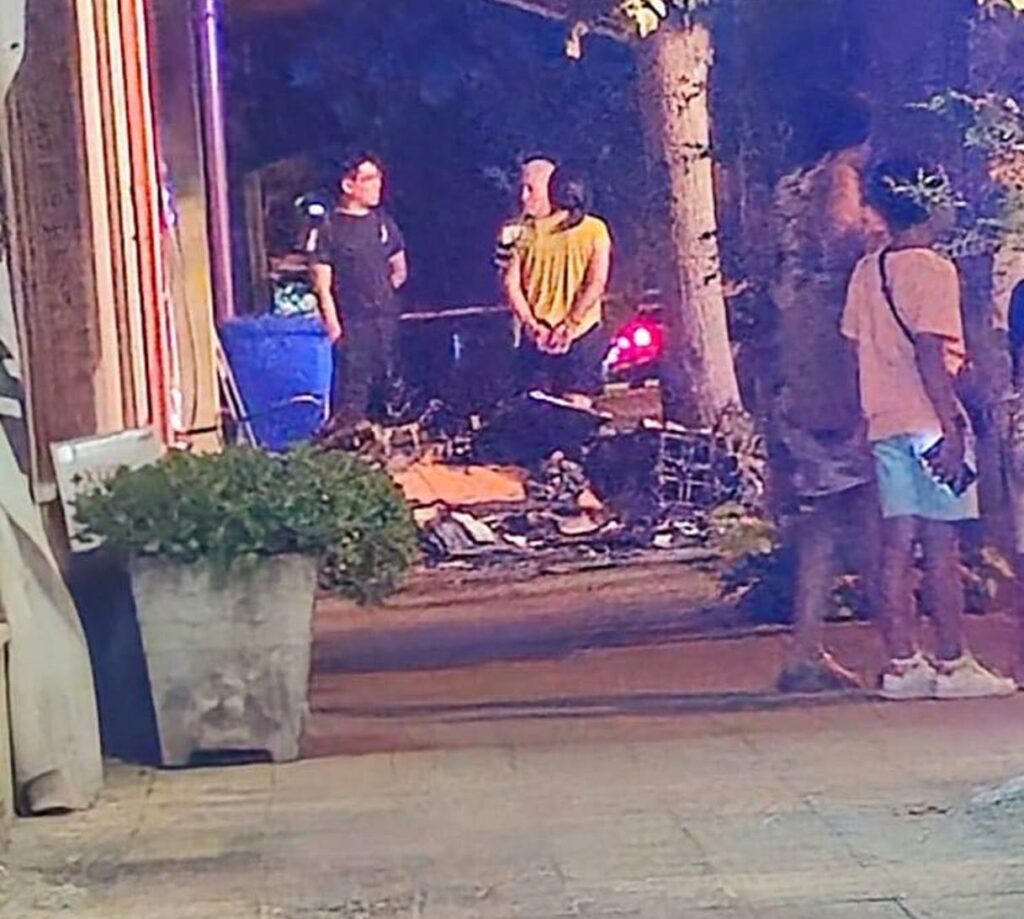 incendio-notte-vigili-del-fuoco