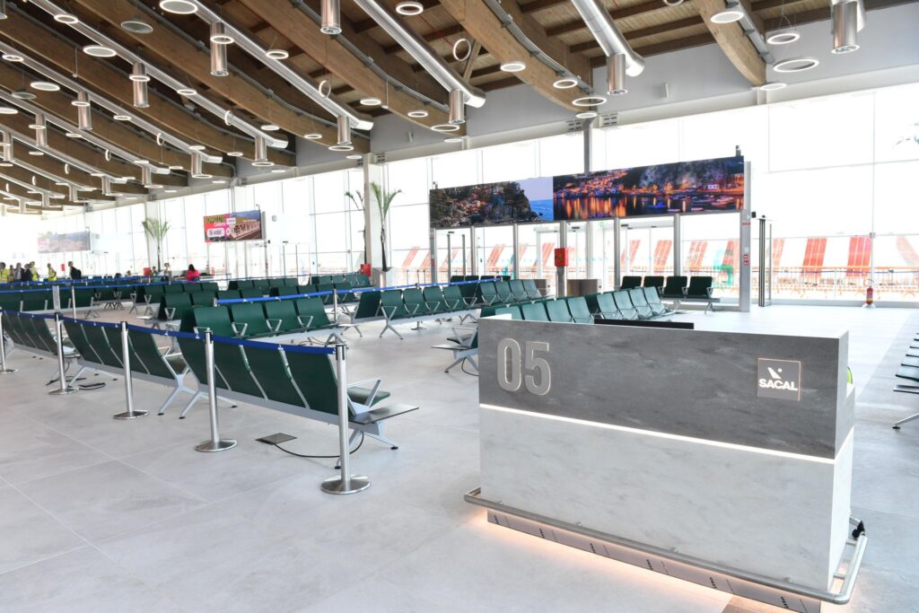 nuova area imbarchi dell’aeroporto internazionale di Lamezia Terme