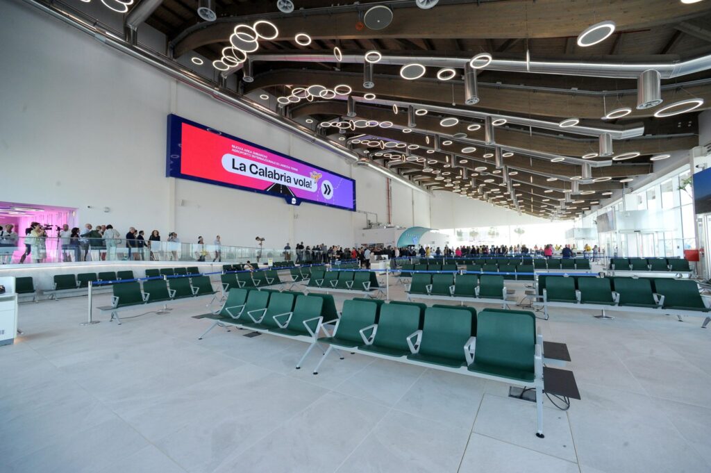 nuova area imbarchi dell’aeroporto internazionale di Lamezia Terme