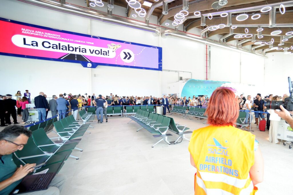 nuova area imbarchi dell’aeroporto internazionale di Lamezia Terme