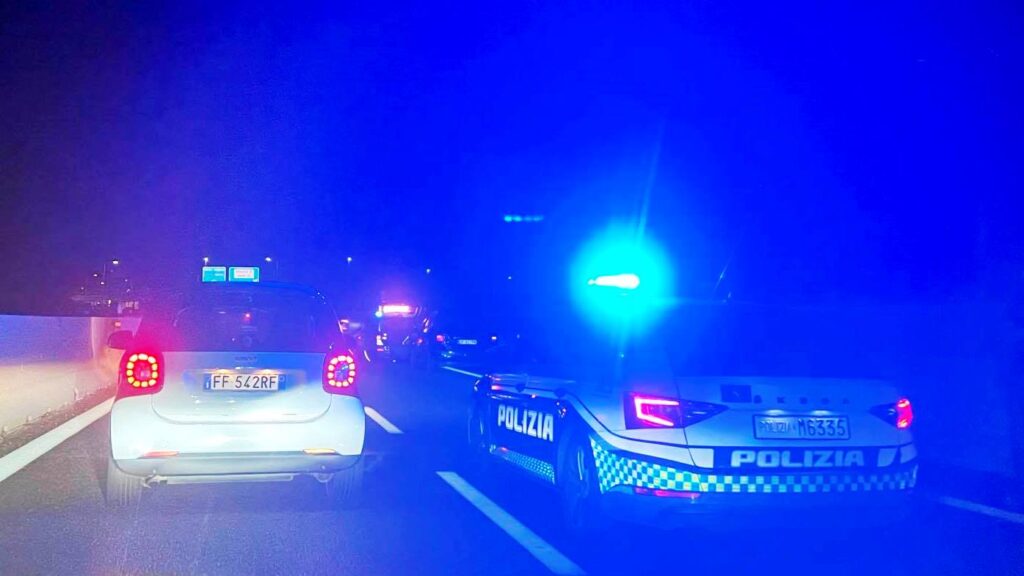 polizia incidente notte