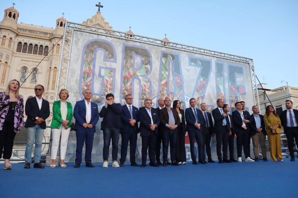ringraziamento giusi princi piazza duomo (4)