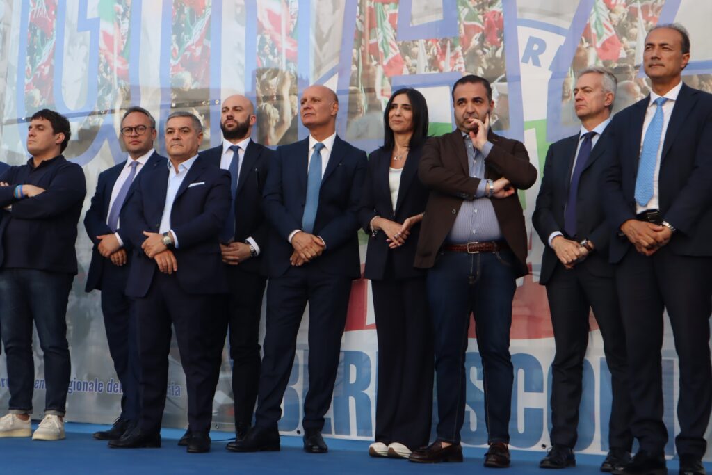 ringraziamento giusi princi piazza duomo (7)