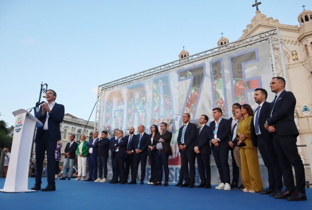 ringraziamento giusi princi piazza duomo (9)