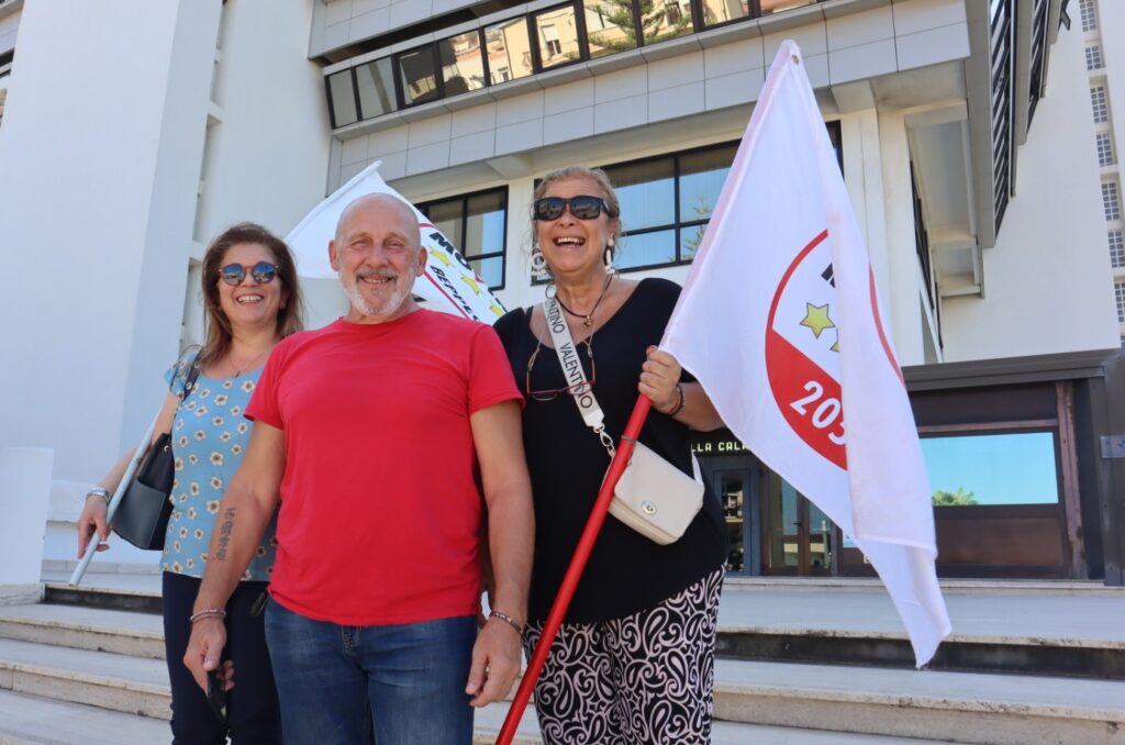 sit-in consiglio regionale calabria sul referendum sull'autonomia differenziata (1)