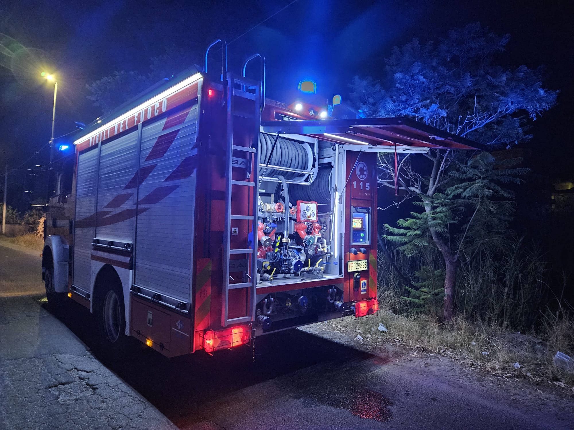 vigili del fuoco notte (6)