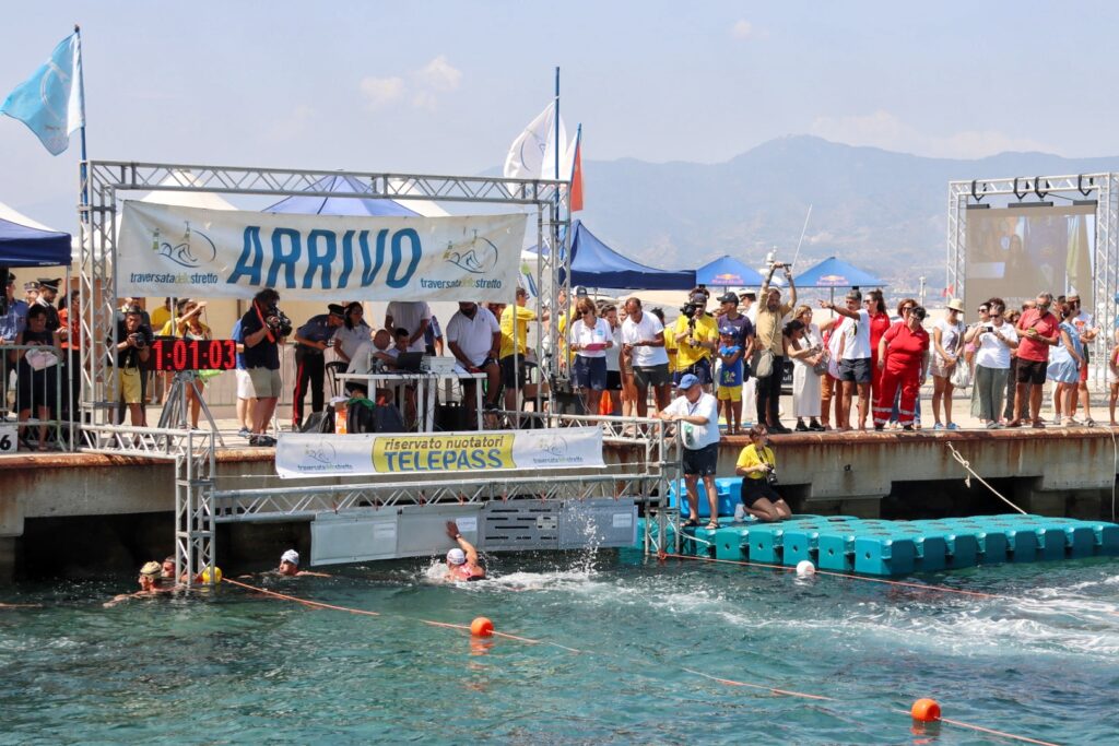 Traversata Stretto 2024