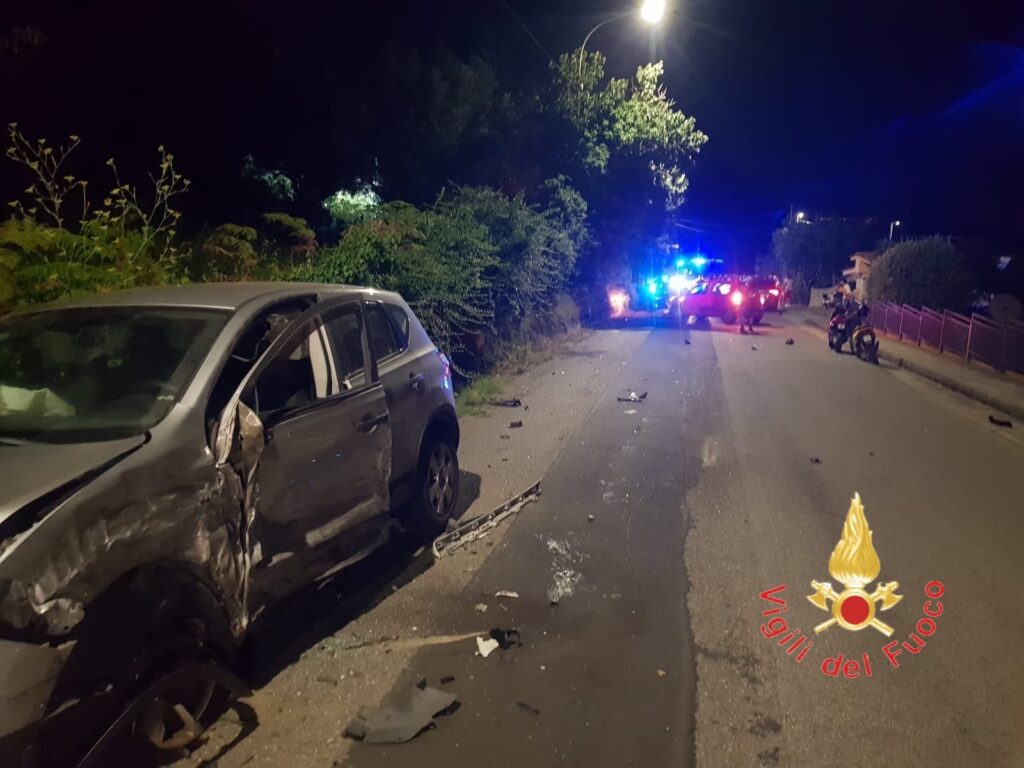 Incidente stradale simeri crichi