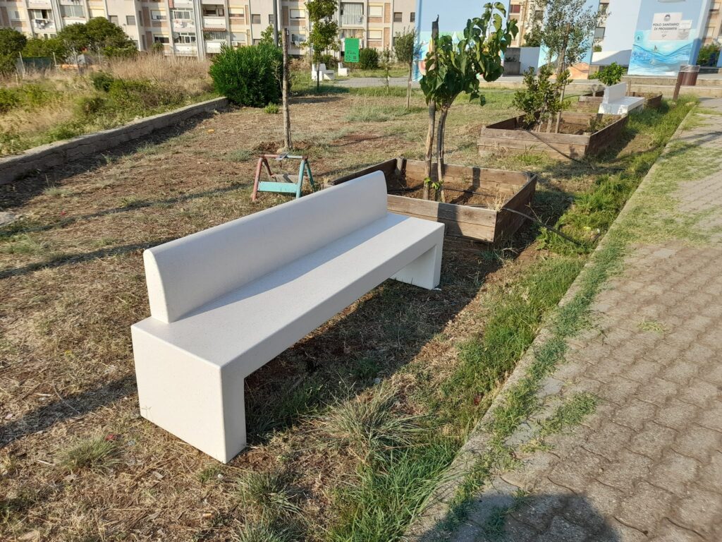 Nuove panchine Arghillà
