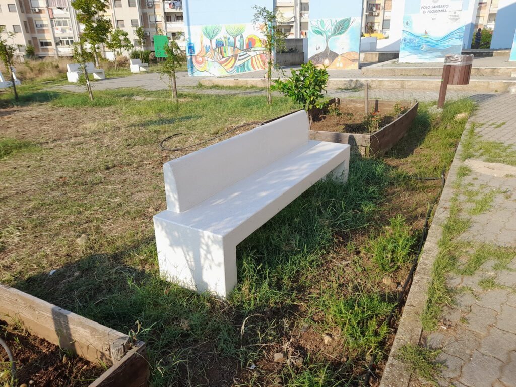 Nuove panchine Arghillà