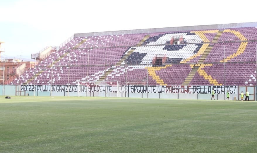 Reggina-Vibonese Curva Sud Granillo vuota
