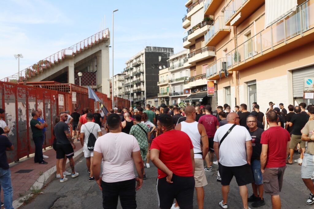 Ultrà Reggina fuori dal Granillo