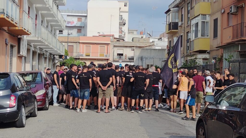Ultrà Reggina fuori dal Granillo