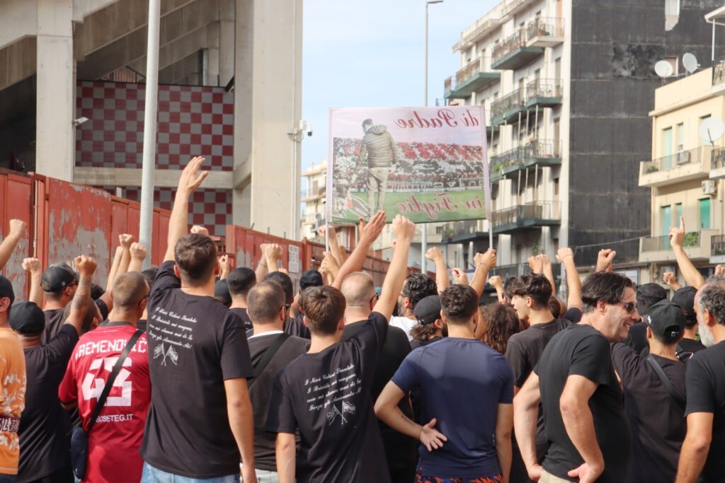 Ultrà Reggina fuori dal Granillo