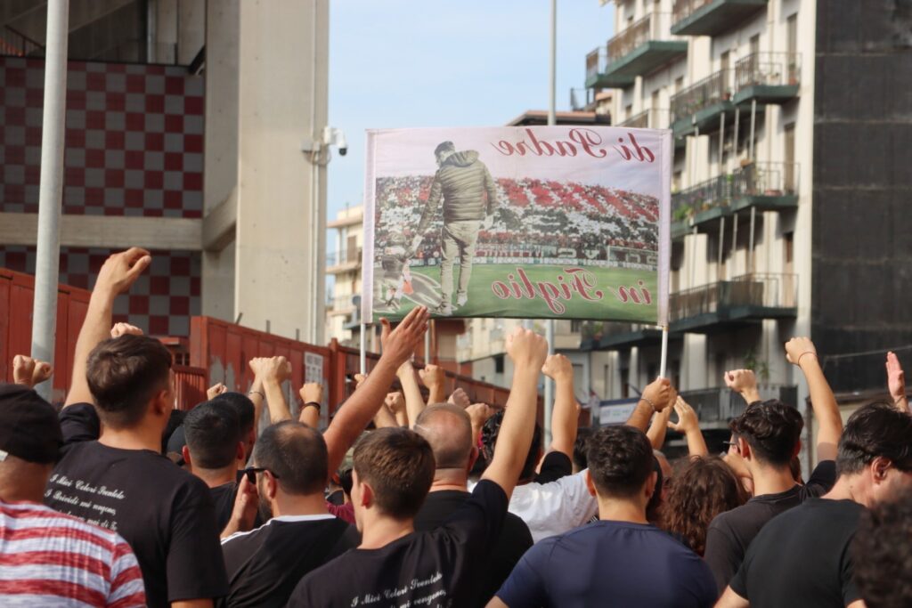 Ultrà Reggina fuori dal Granillo