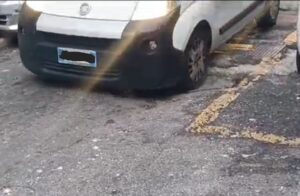 Maltempo Reggio Calabria buca Corso Garibaldi