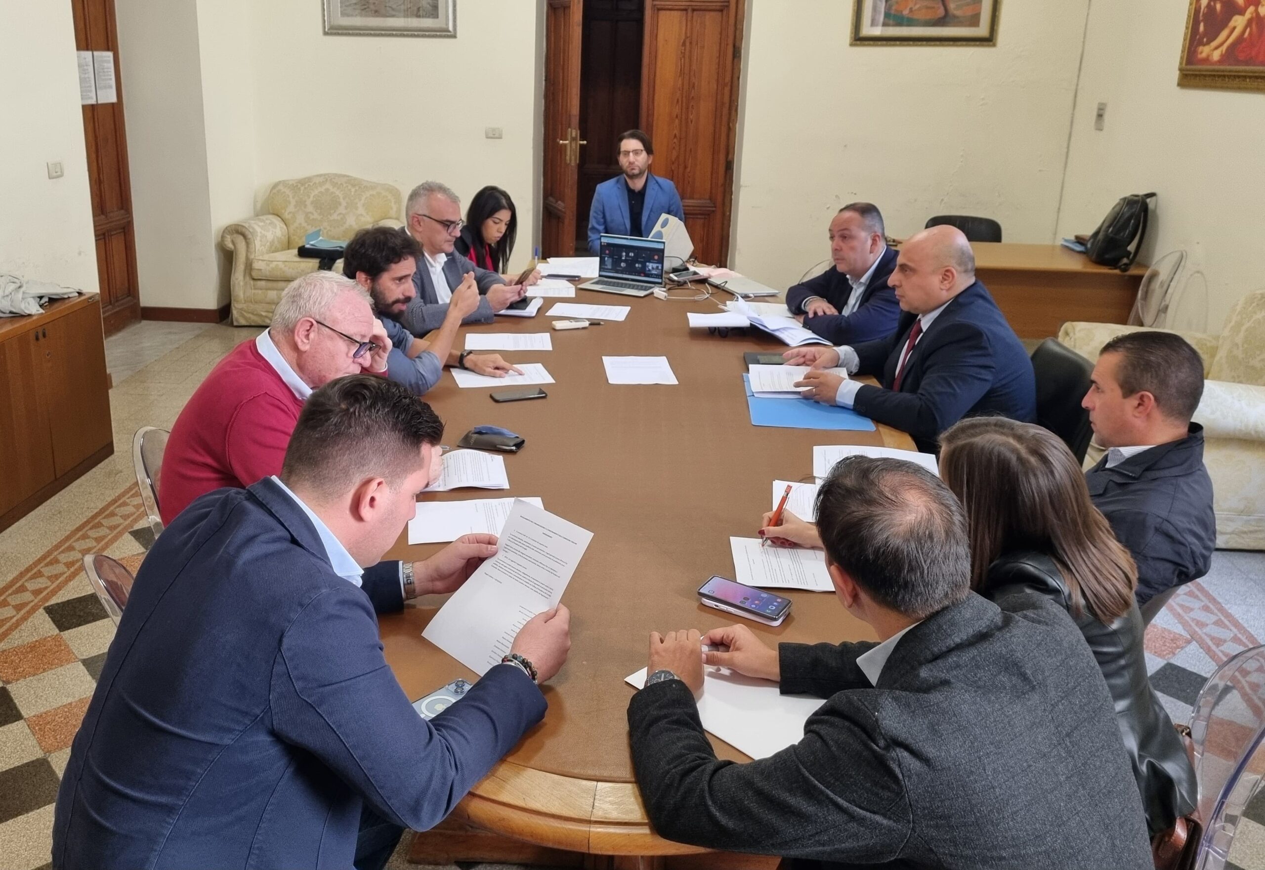 commissione affari istituzionali