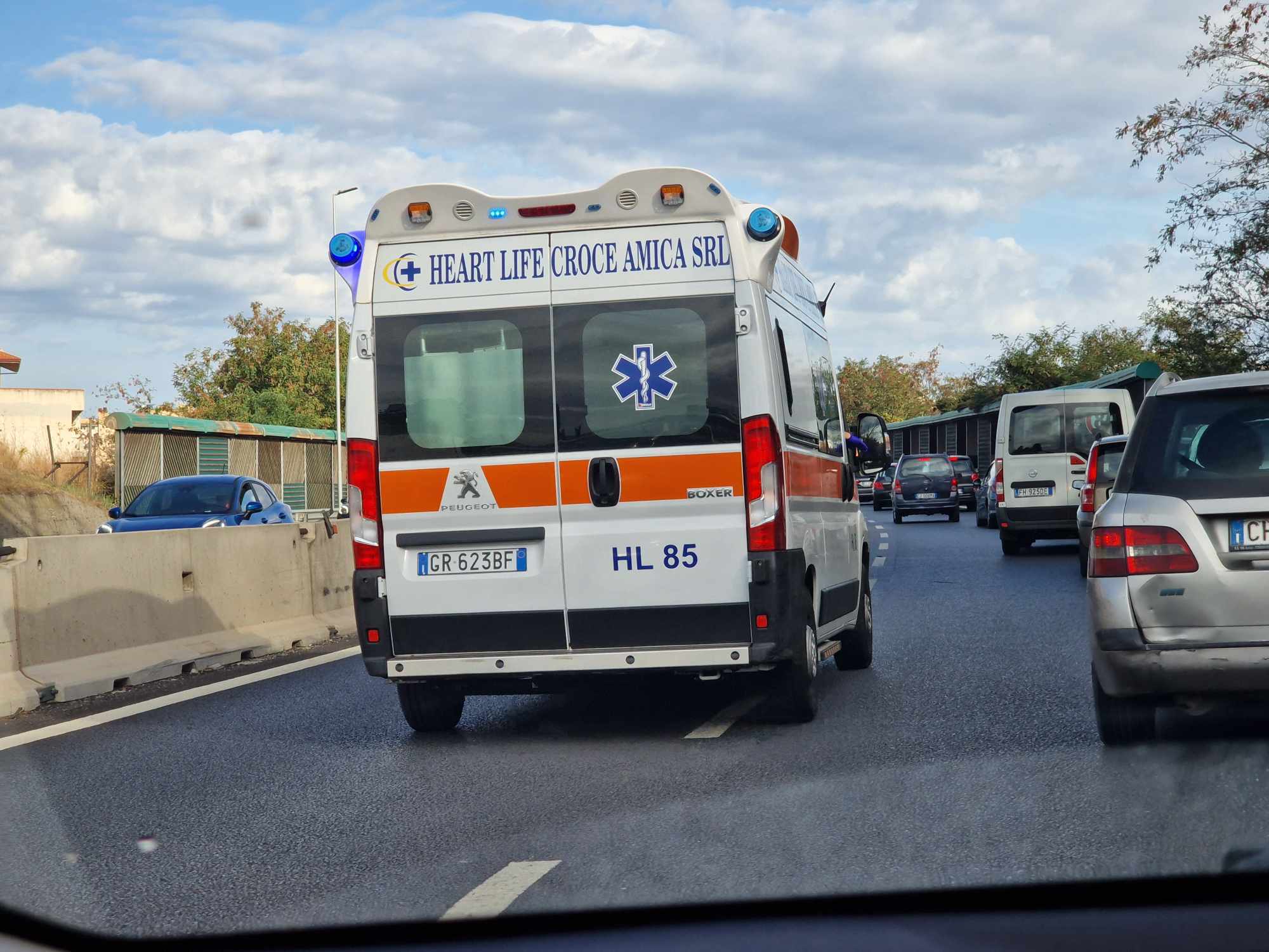 incidente raccordo autostradale ambulanza (1)