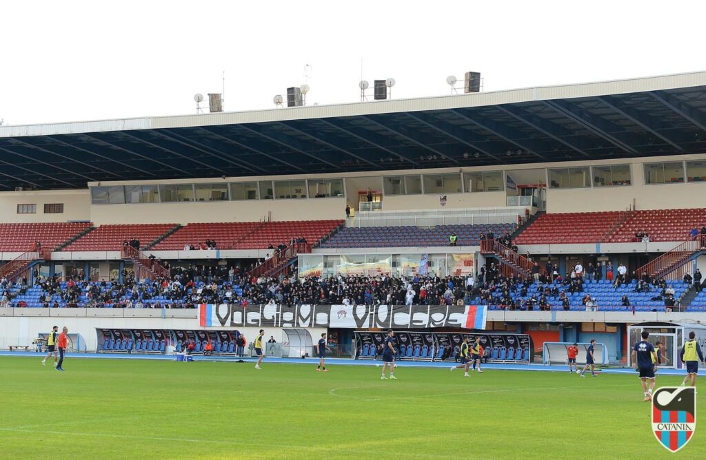 Allenamento Catania a porte aperte
