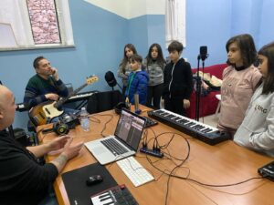 Progetto sedici modi di dire ciao a cittanova