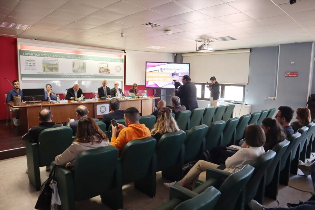 Università Agraria Accordo Banco Alimentare e Opuscolo Food Hero