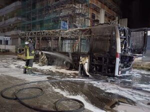 autobus atam esploso reggio calabria