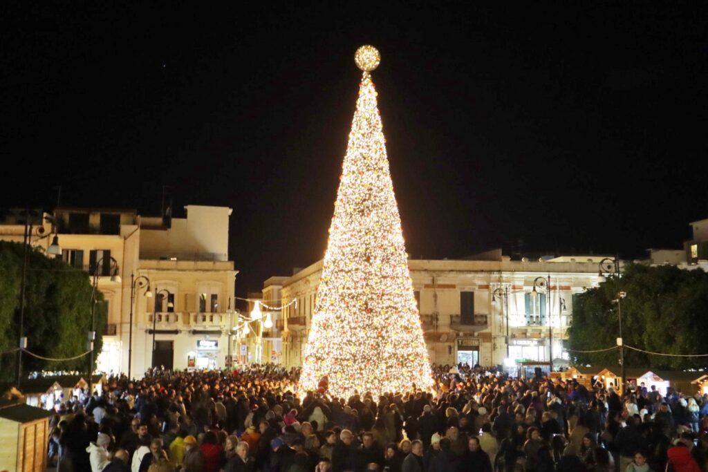 accensione albero natale reggio calabria 2024