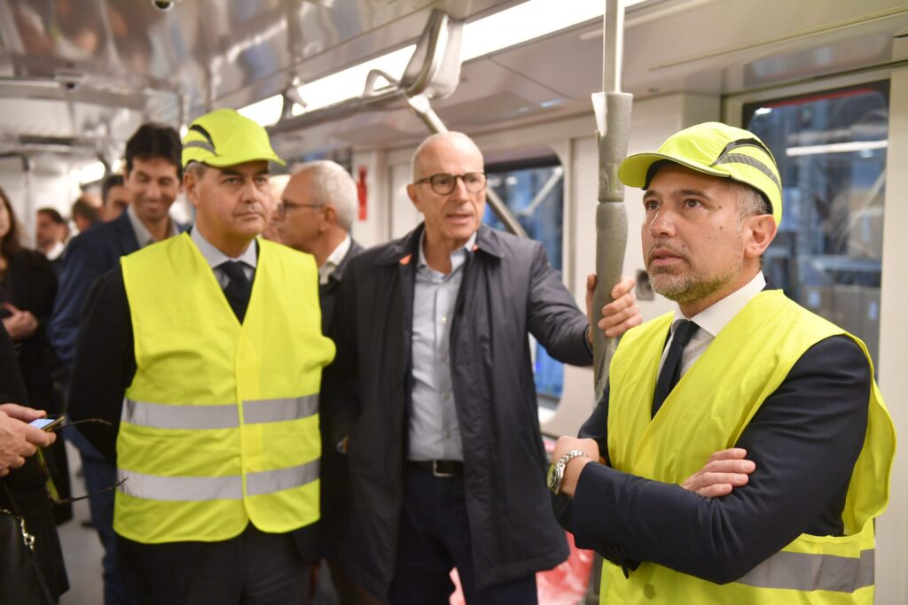 Assessore Lucente all'Hitachi