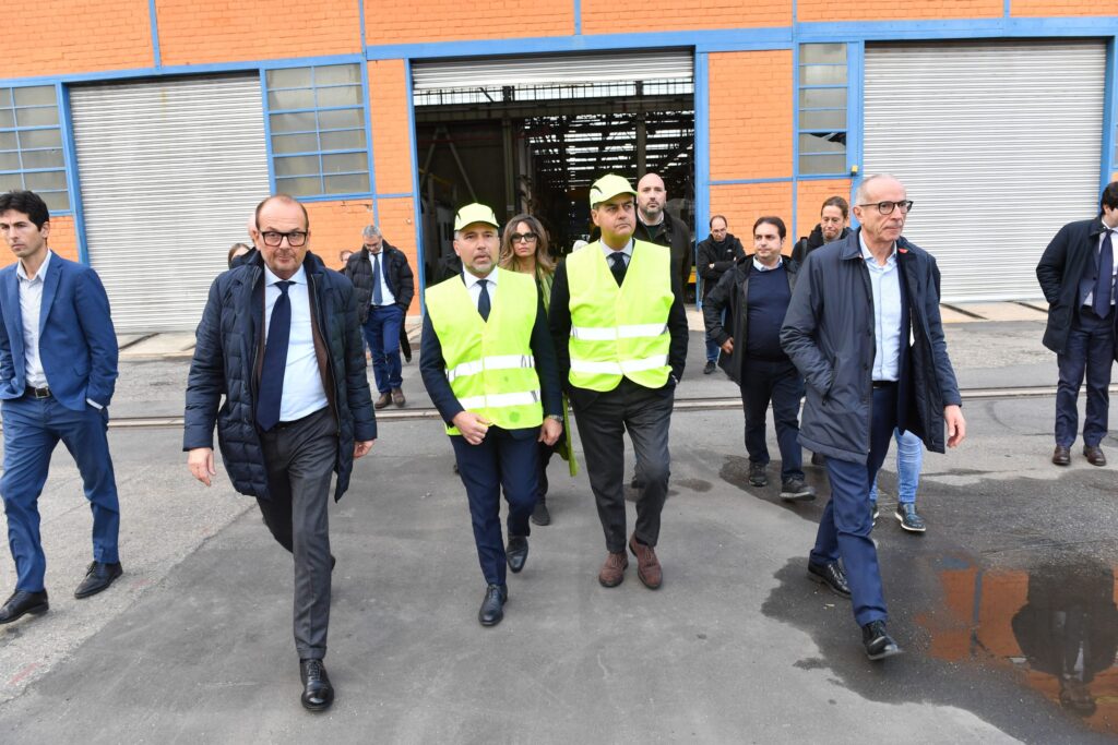 Assessore Lucente all'Hitachi