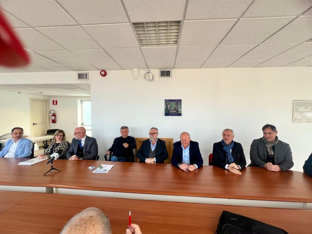 Conferenza nascita impresa portuale gioia tauro