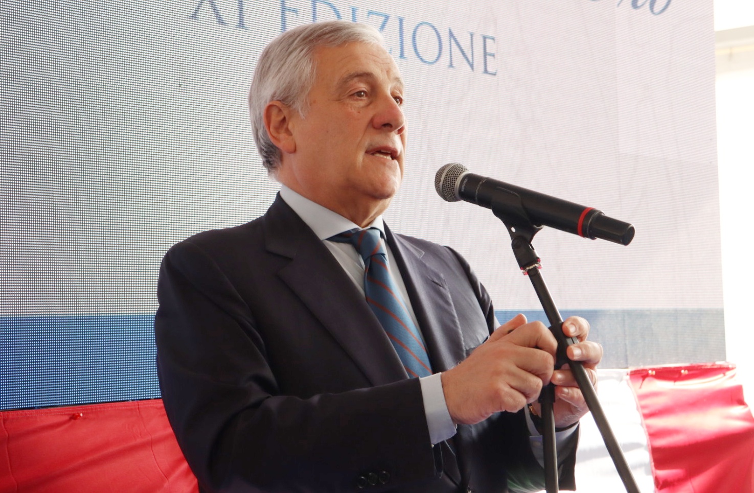 Consegna Minatore d’oro a Tajani a Motta San Giovanni (14)