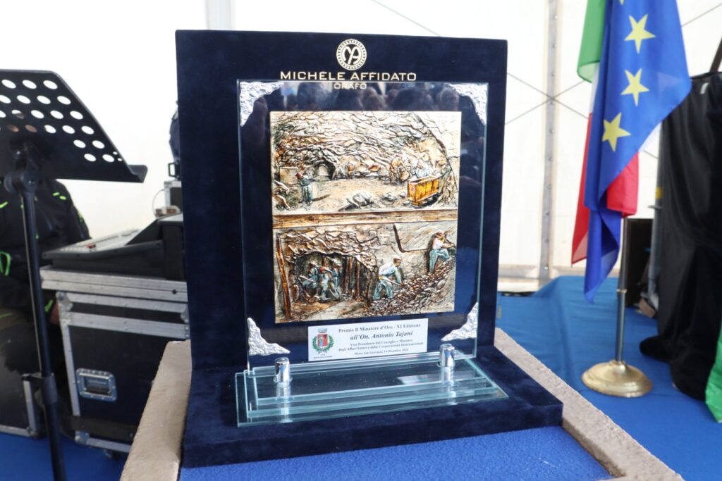 Consegna Minatore d'oro a Tajani a Motta San Giovanni