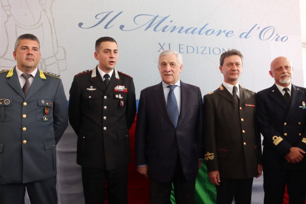 Consegna Minatore d'oro a Tajani a Motta San Giovanni